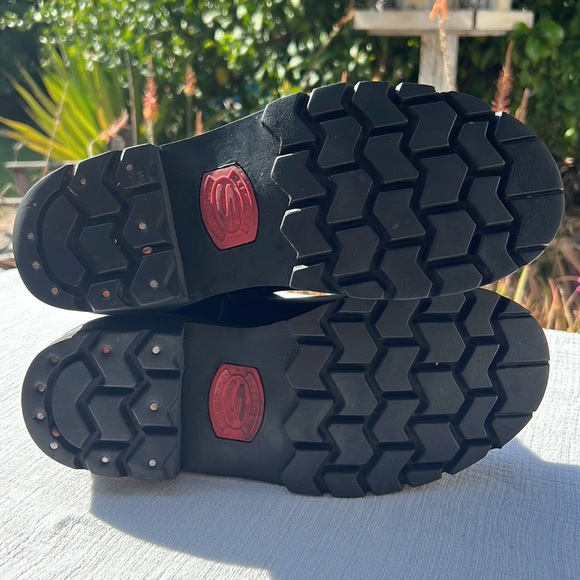 skechers one buckle sports utility boots.❤️ - Picture 12 of 16